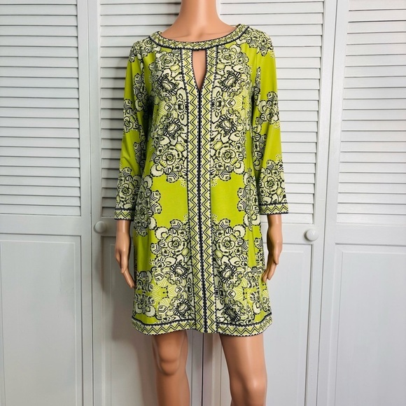 BCBGMAXAZRIA Lime Green Dress Size Medium - Picture 1 of 6